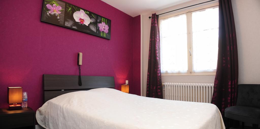 Hotel Logis Le Franco Belge Monthermé Pokoj fotografie