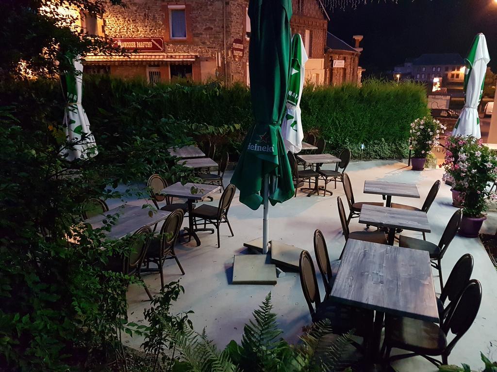 Hotel Logis Le Franco Belge Monthermé Exteriér fotografie